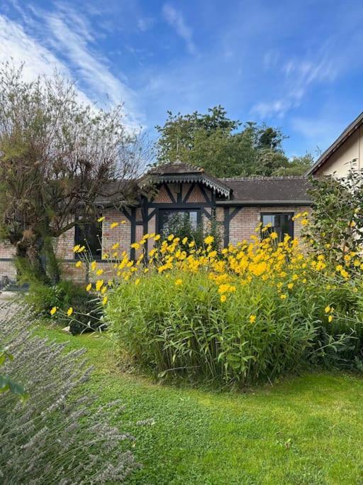 Les Cottages De Carine Saint-Marcel  المظهر الخارجي الصورة